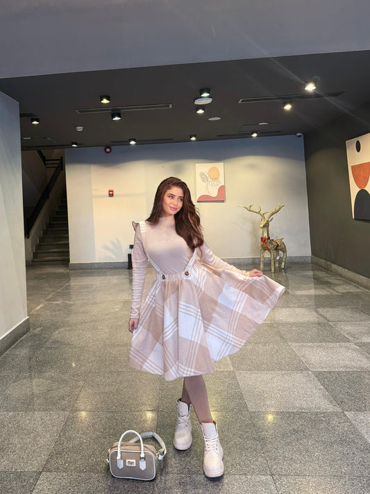 𝐁𝐞𝐢𝐠𝐞 𝐏𝐥𝐚𝐢𝐝 𝐏𝐢𝐧𝐚𝐟𝐨𝐫𝐞 𝐒𝐤𝐢𝐫𝐭